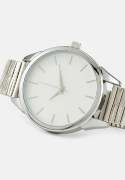 Pier One Horloge - Silver-Coloured -Pier One Verkoop fba4bcb2753546fba9145a36ee368c2e scaled